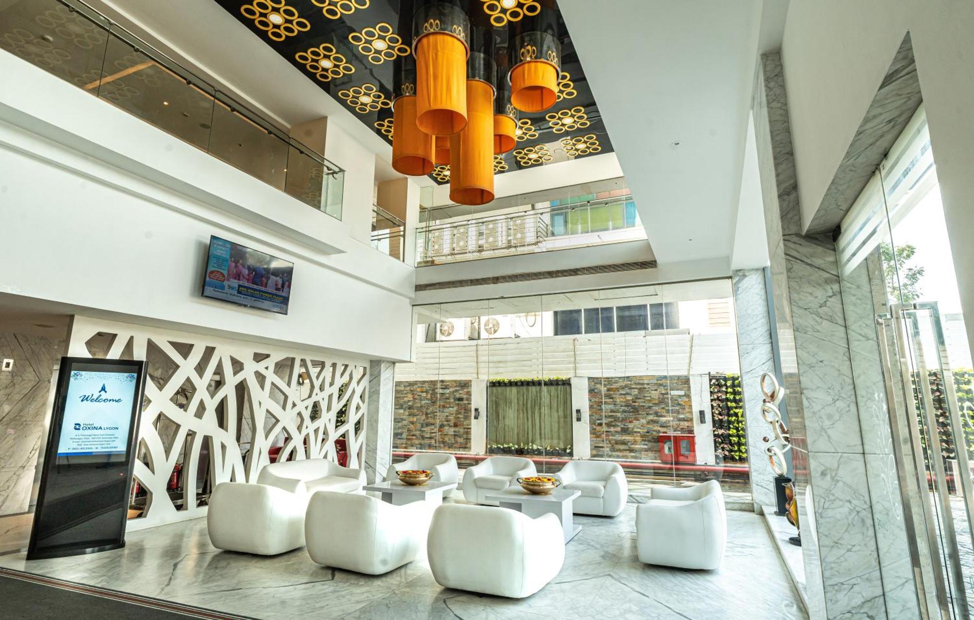 Hotel Oxina Lygon Tiruchirappalli Bagian luar foto
